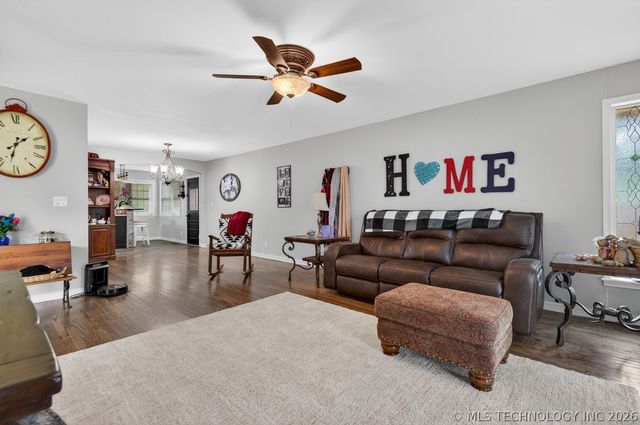 20805 S 4110 Road, Claremore, OK 74017