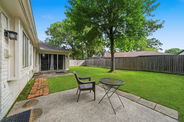 25402 Pepper Ridge Lane, Spring, TX 77373