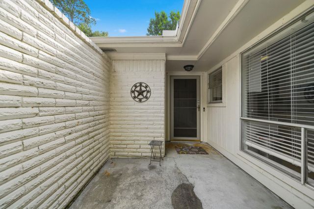 25402 Pepper Ridge Lane, Spring, TX 77373