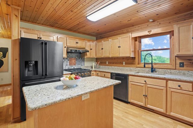 13831 Berkshire Lane, Dayton, MN 55327