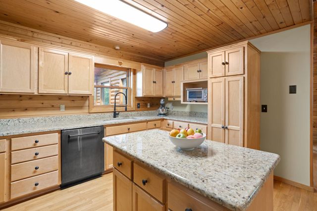 13831 Berkshire Lane, Dayton, MN 55327