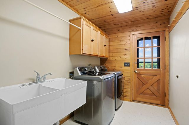 13831 Berkshire Lane, Dayton, MN 55327