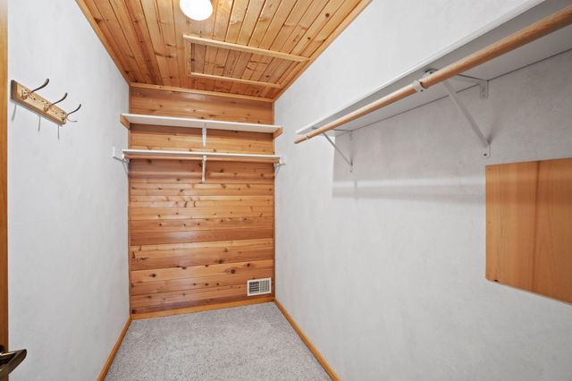 13831 Berkshire Lane, Dayton, MN 55327