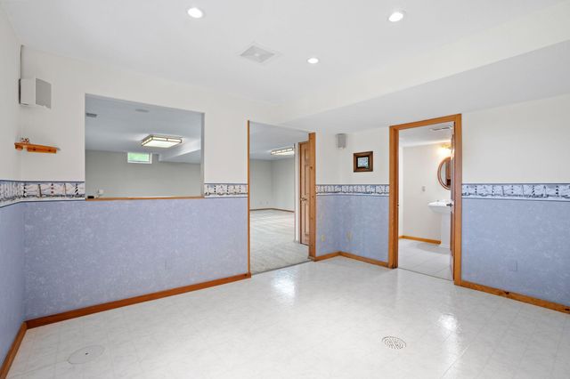 13831 Berkshire Lane, Dayton, MN 55327