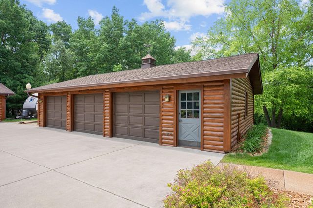 13831 Berkshire Lane, Dayton, MN 55327