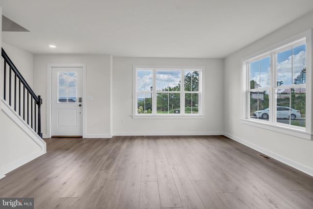 8 MELROSE LANE, Palmyra, PA 17078