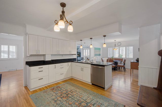 16316 Temple Drive, Minnetonka, MN 55345