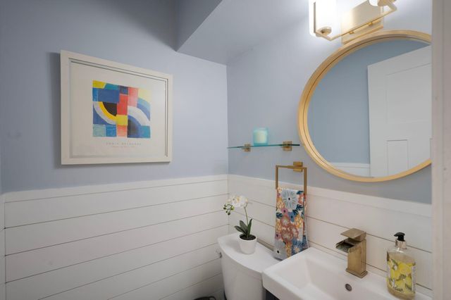 16316 Temple Drive, Minnetonka, MN 55345