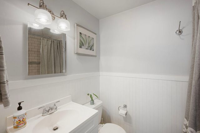 16316 Temple Drive, Minnetonka, MN 55345