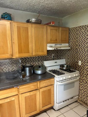 193 Centennial Avenue, Roosevelt, NY 11575