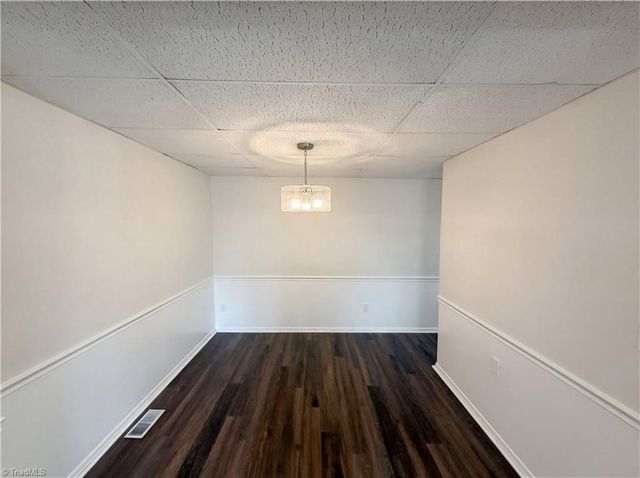 4050 Huntingreen Lane A, Winston-salem, NC 27106