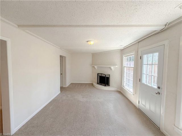 4050 Huntingreen Lane A, Winston-salem, NC 27106