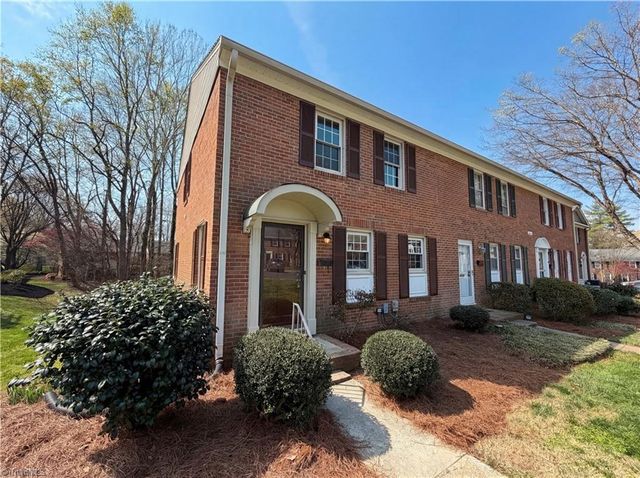 4050 Huntingreen Lane A, Winston-salem, NC 27106