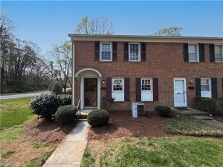 4050 Huntingreen Lane A, Winston-salem, NC 27106