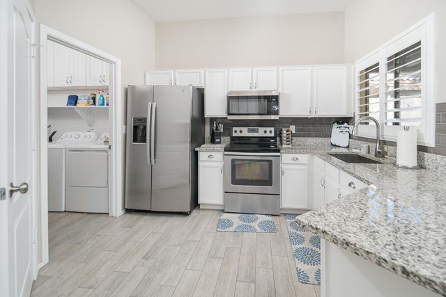 8164 W Zoe Ella Way, Peoria, AZ 85382