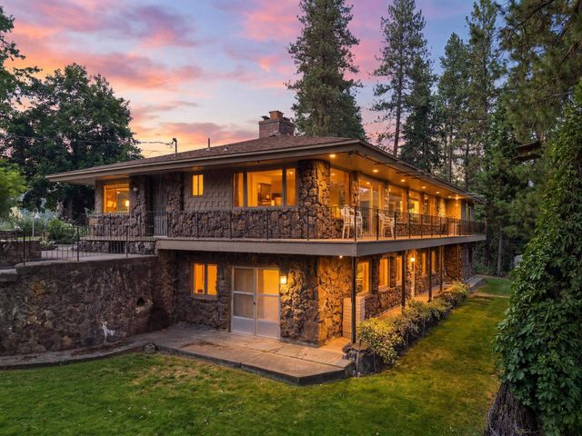 19220 N Little Spokane Dr, Colbert, WA 99005