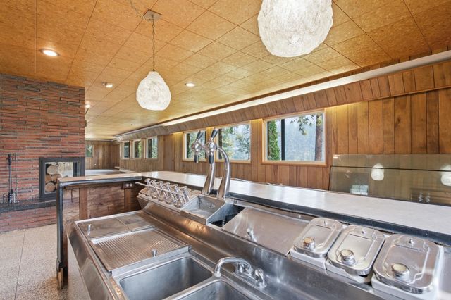 19220 N Little Spokane Dr, Colbert, WA 99005