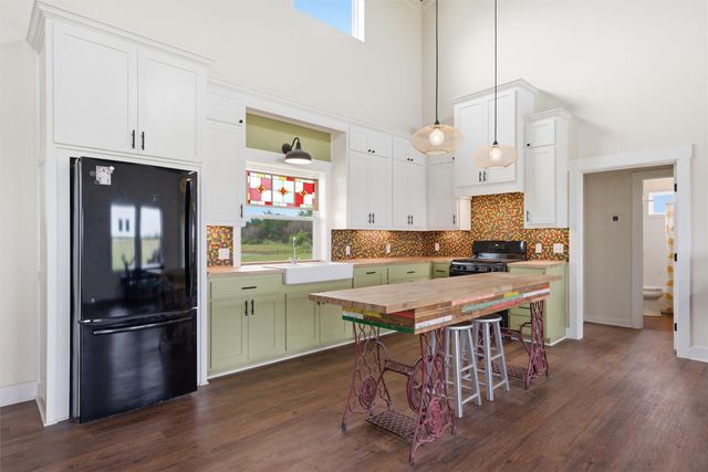 1515 Culpepper Lane, China Spring, TX 76633