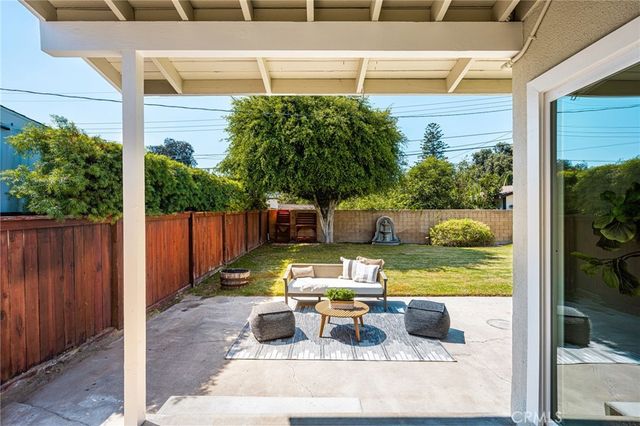 402 N Fern, Orange, CA 92867
