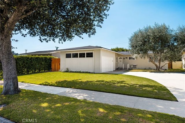 402 N Fern, Orange, CA 92867