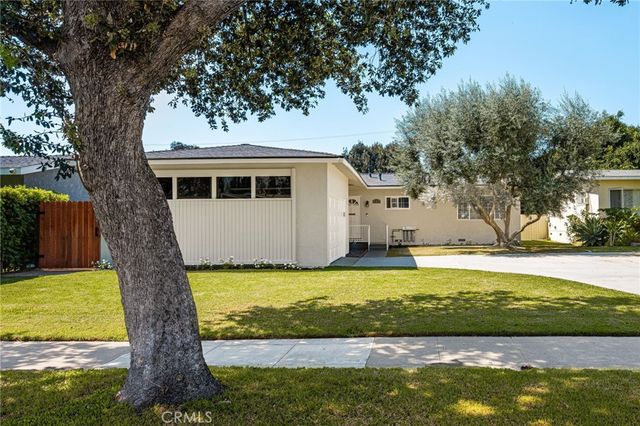 402 N Fern, Orange, CA 92867
