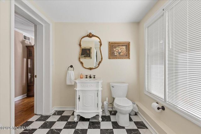 1 Cedar Court, Roosevelt, NJ 08555