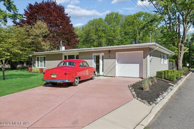 1 Cedar Court, Roosevelt, NJ 08555