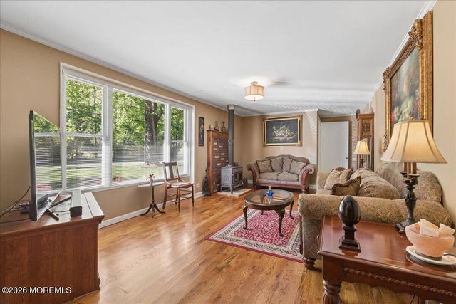 1 Cedar Court, Roosevelt, NJ 08555