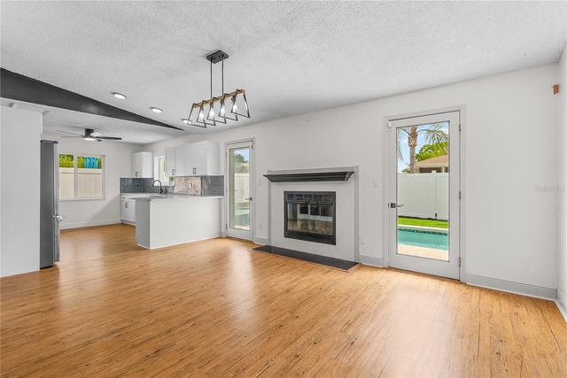 9554 86TH AVENUE, Seminole, FL 33777