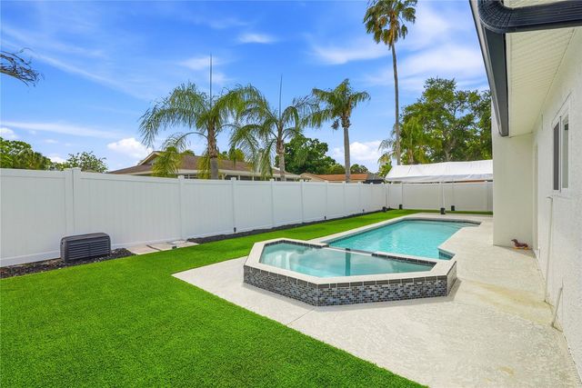 9554 86TH AVENUE, Seminole, FL 33777