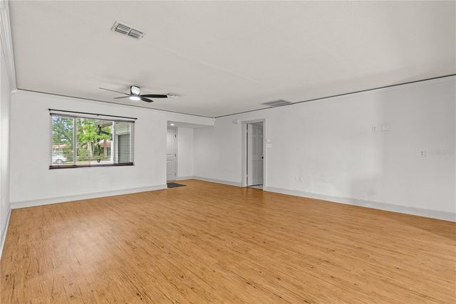 9554 86TH AVENUE, Seminole, FL 33777