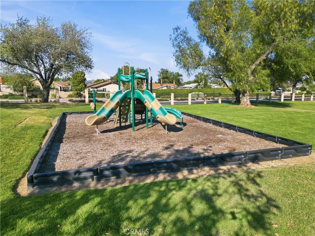 7035 Batavia Way, Riverside, CA 92586
