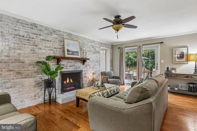 7823 FRIARS CT, Alexandria, VA 22306