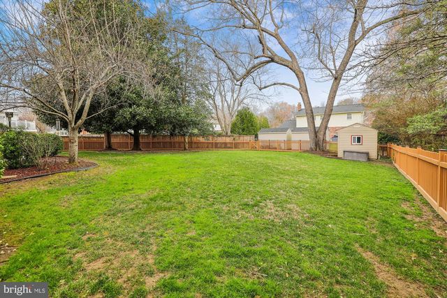 7823 FRIARS CT, Alexandria, VA 22306