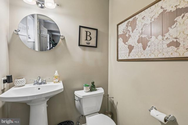 7823 FRIARS CT, Alexandria, VA 22306