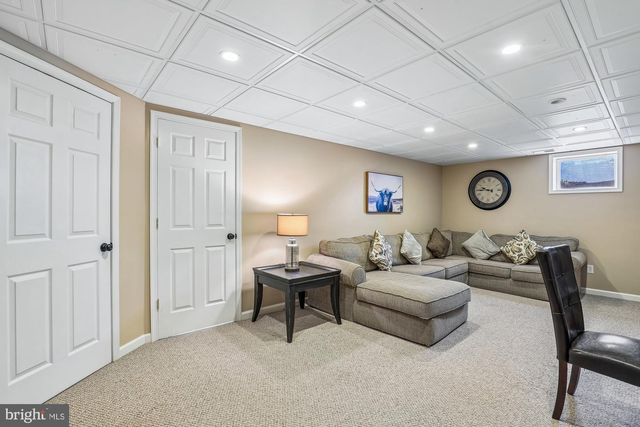 7823 FRIARS CT, Alexandria, VA 22306