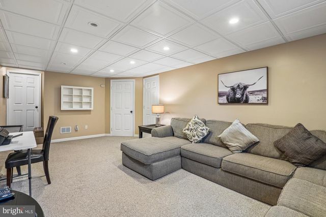 7823 FRIARS CT, Alexandria, VA 22306