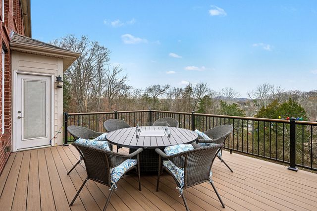 6876 Walnut Hills Dr, Brentwood, TN 37027