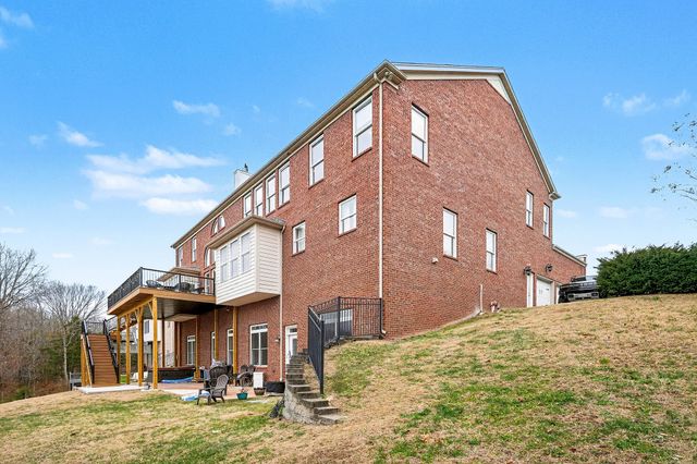 6876 Walnut Hills Dr, Brentwood, TN 37027
