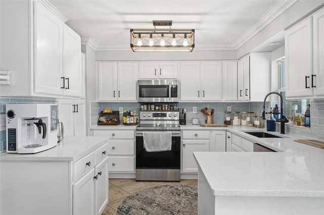 428 LONGWOOD CIRCLE, Longwood, FL 32750