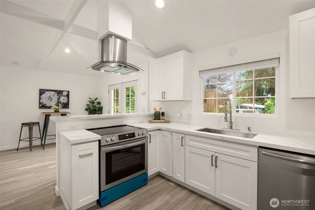 1140 E Seattle St, Kent, WA 98030