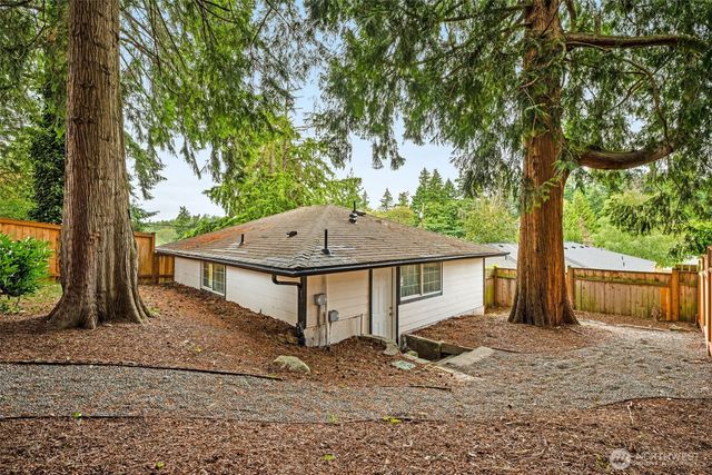 1140 E Seattle St, Kent, WA 98030