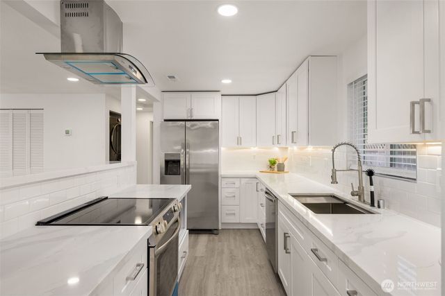 1140 E Seattle St, Kent, WA 98030