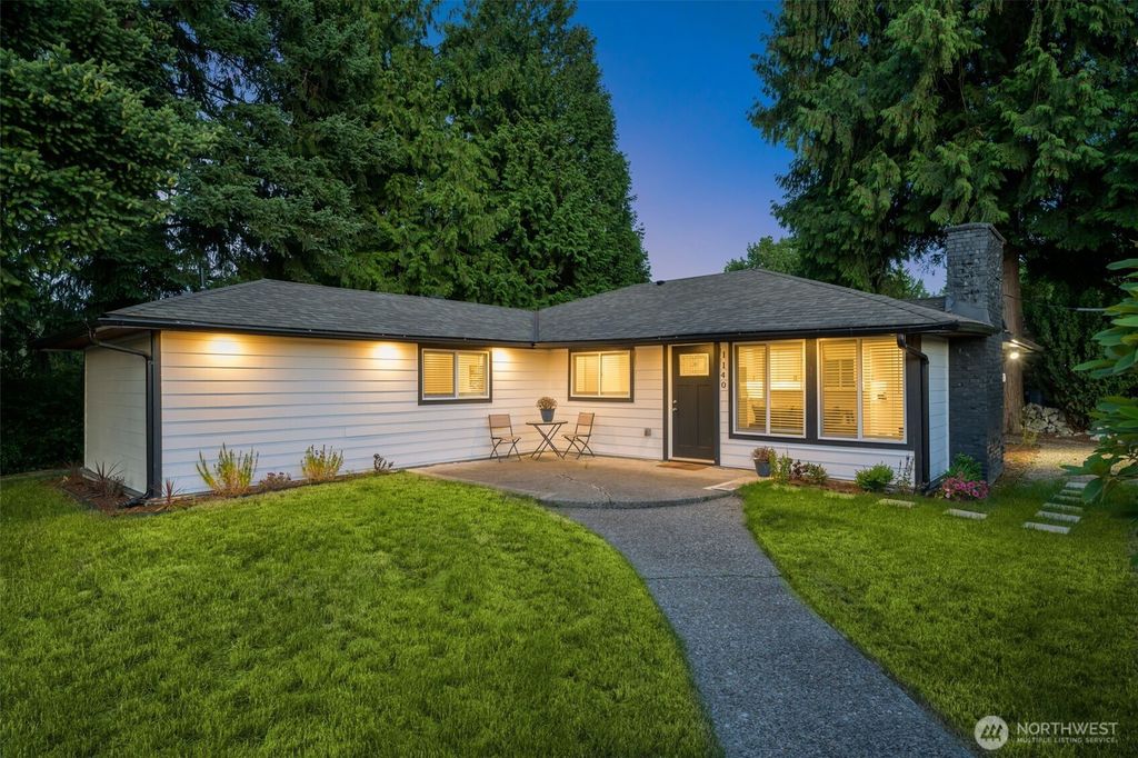 1140 E Seattle St, Kent, WA 98030