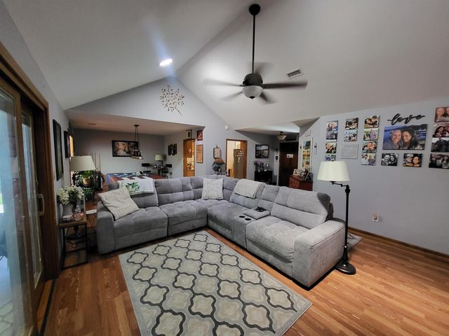 404 Ashwood Ln., Myrtle Beach, SC 29588