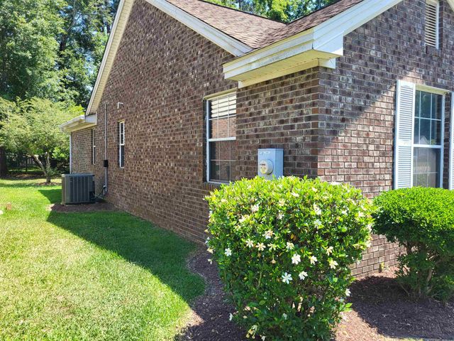 404 Ashwood Ln., Myrtle Beach, SC 29588