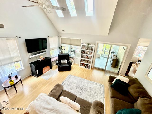 117 Messenger Street, Toms River, NJ 08753