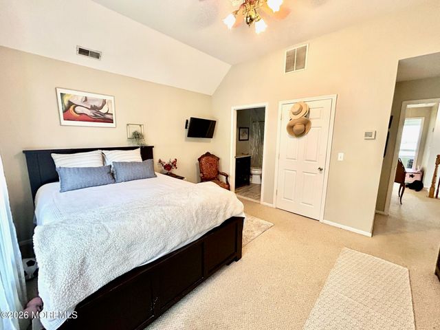 117 Messenger Street, Toms River, NJ 08753