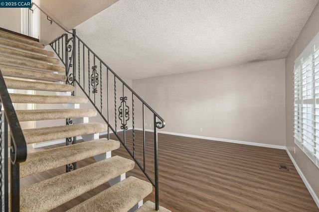 913 Dartmouth, Concord, CA 94518