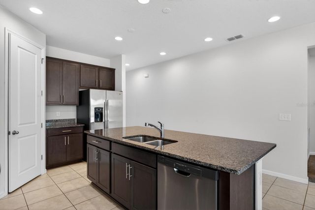 689 MEADOW POINTE DRIVE, Haines City, FL 33844